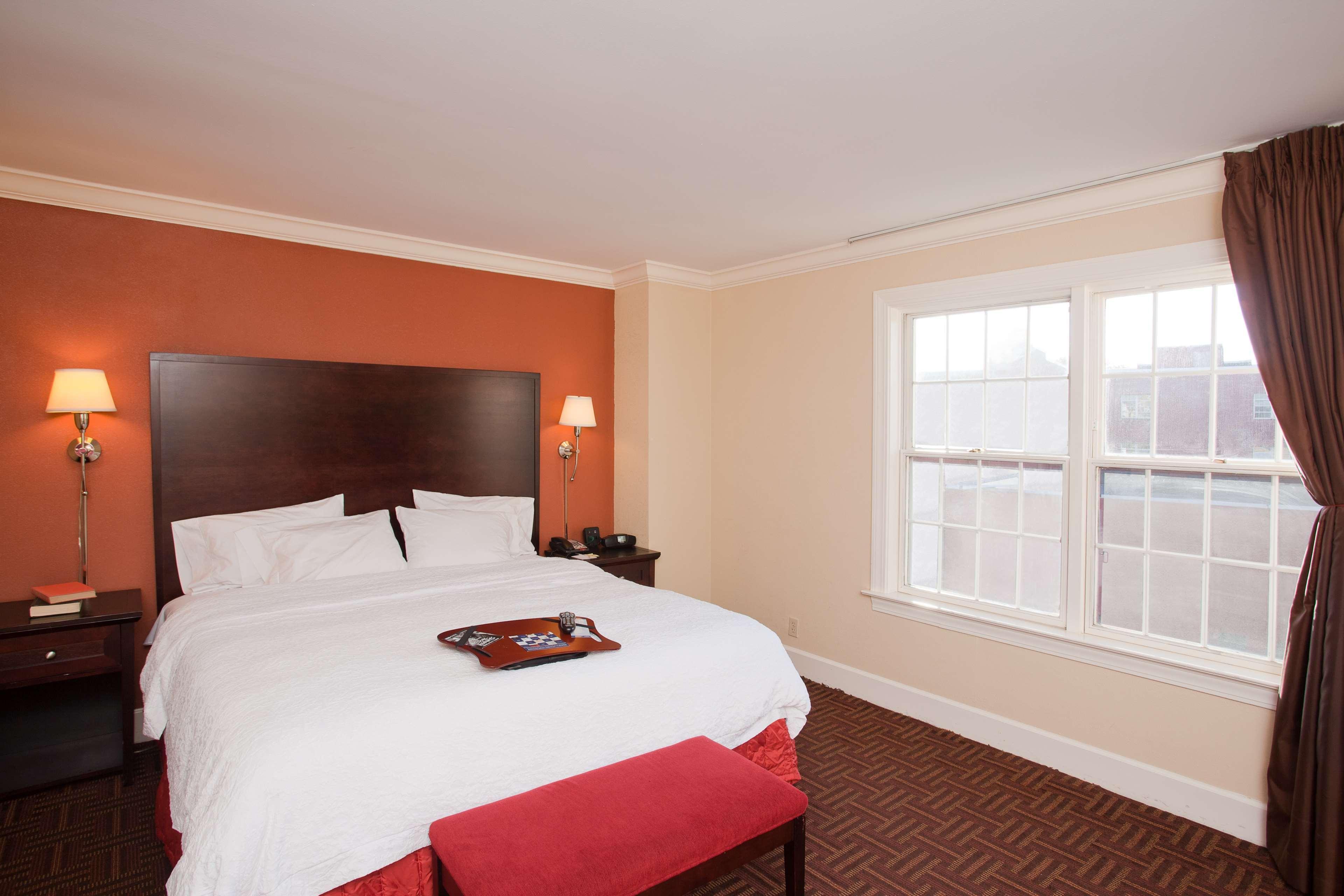 Hampton Inn & Suites Stamford Dış mekan fotoğraf
