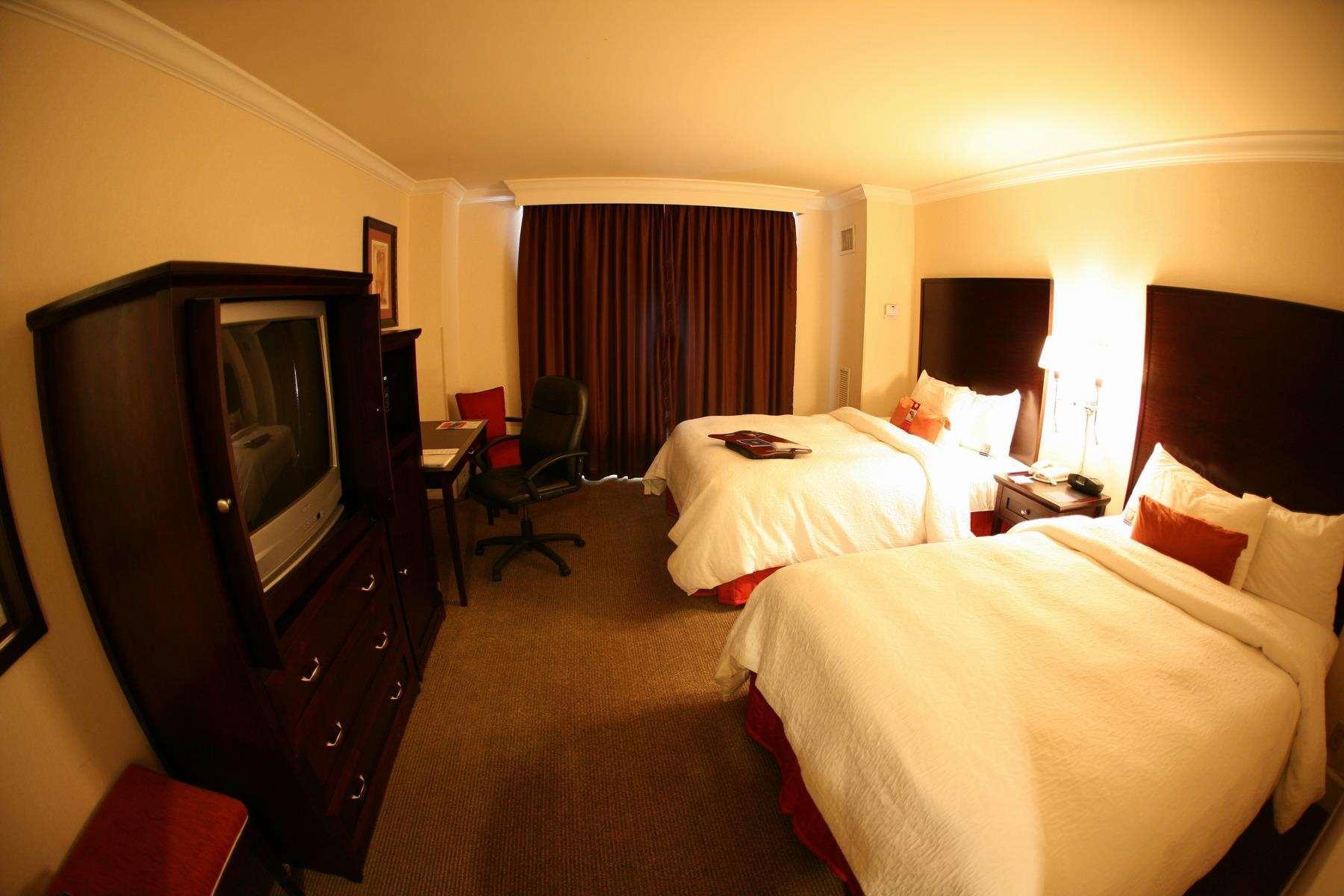 Hampton Inn & Suites Stamford Dış mekan fotoğraf