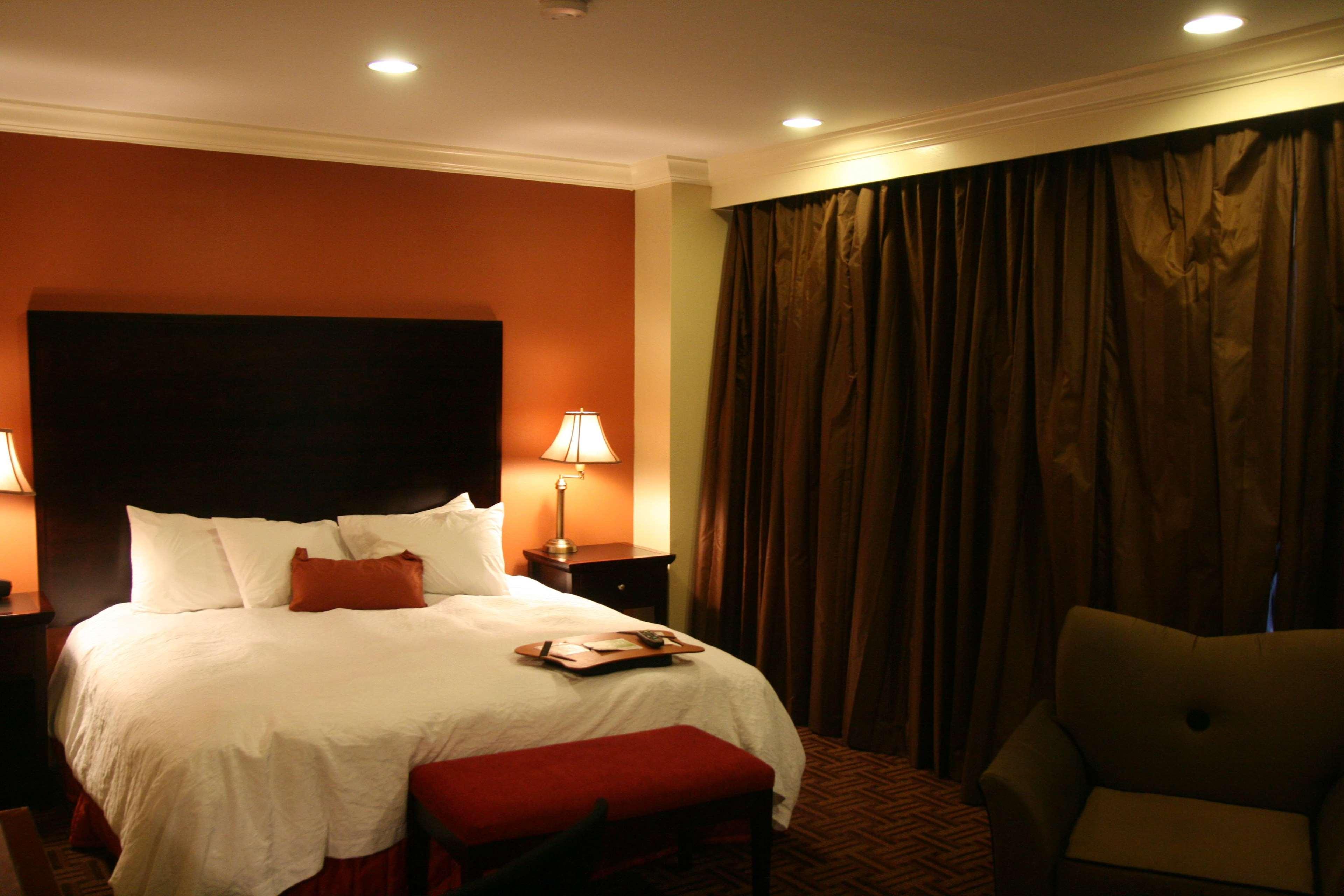 Hampton Inn & Suites Stamford Dış mekan fotoğraf