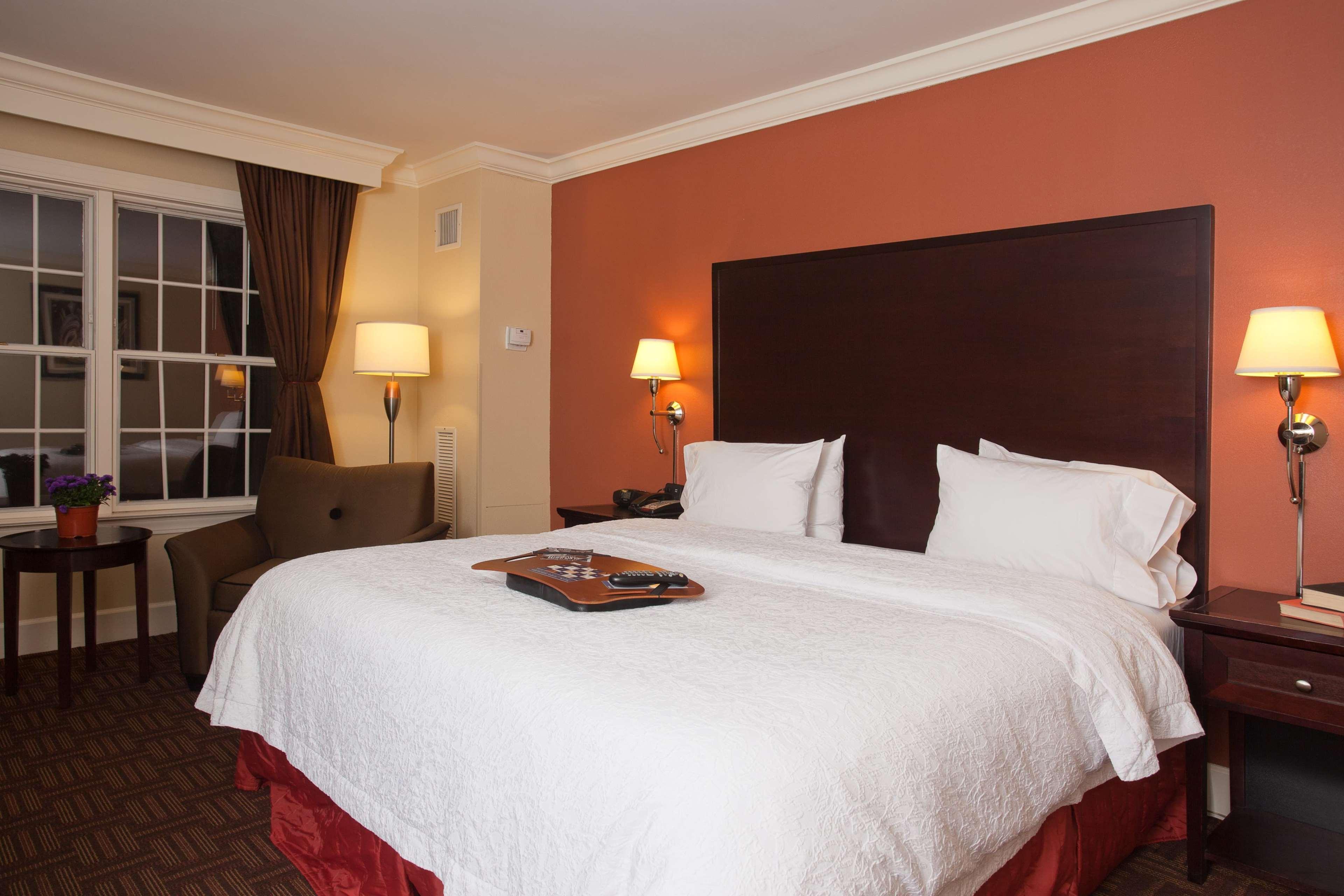 Hampton Inn & Suites Stamford Dış mekan fotoğraf