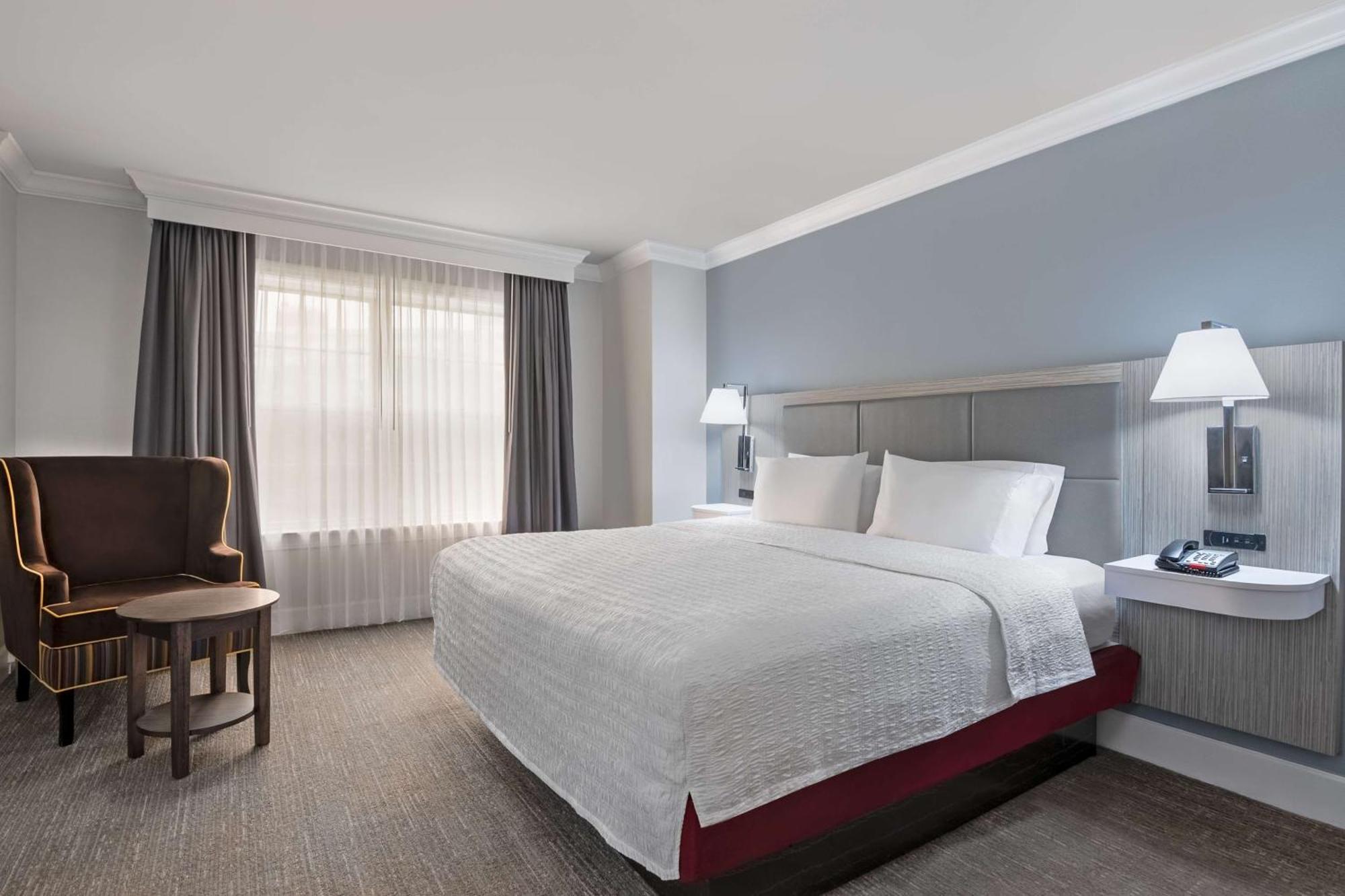 Hampton Inn & Suites Stamford Dış mekan fotoğraf