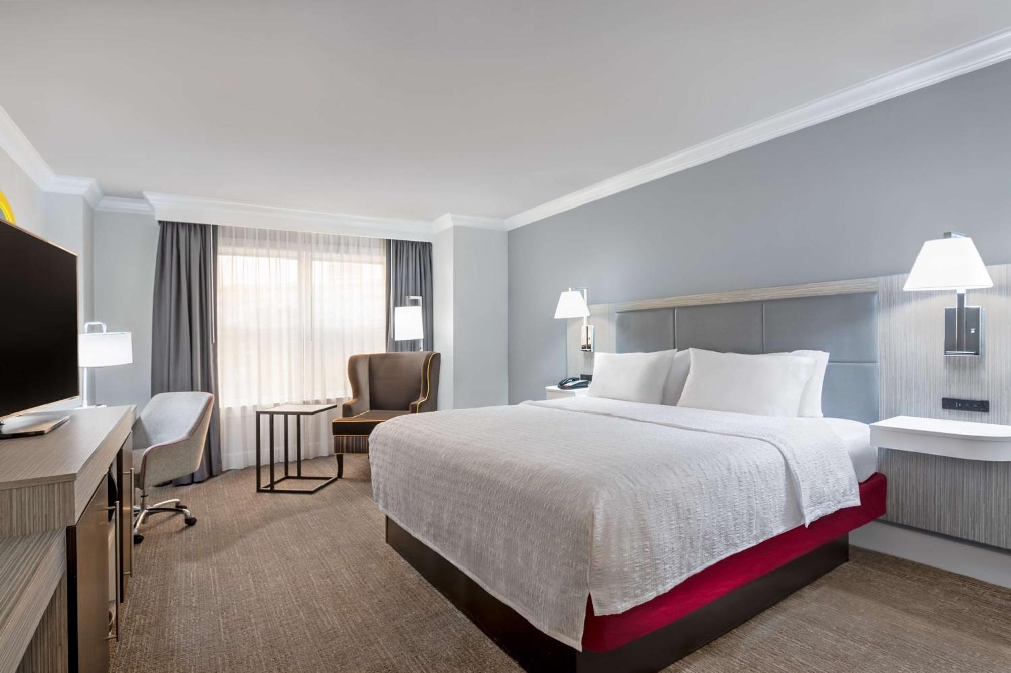 Hampton Inn & Suites Stamford Dış mekan fotoğraf