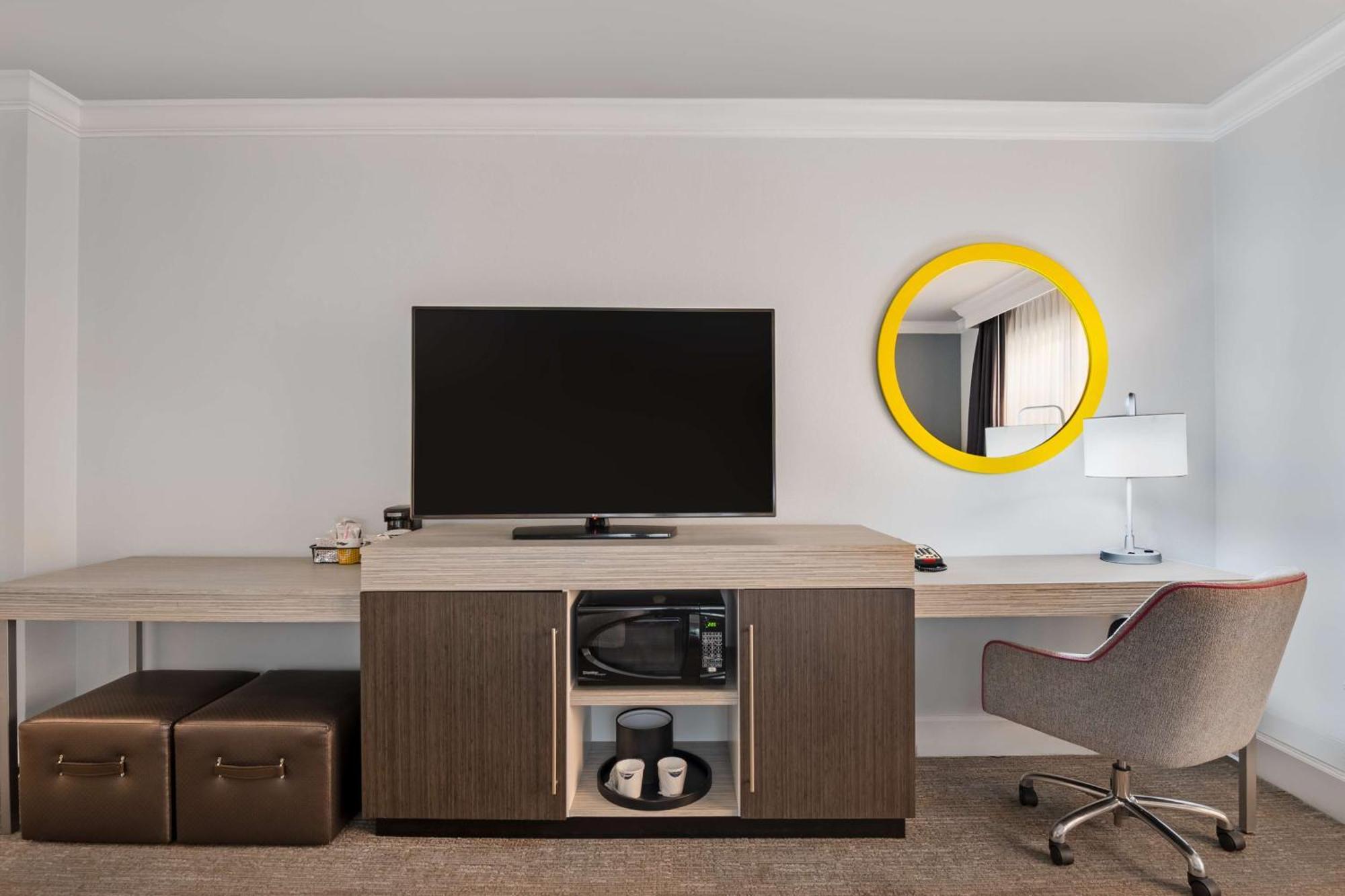 Hampton Inn & Suites Stamford Dış mekan fotoğraf